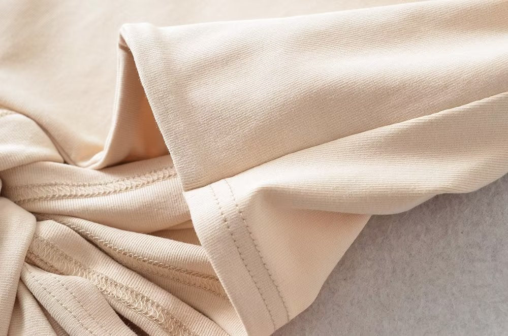 Design Satin de Soie Texture Courte Licou Enveloppé Poitrine