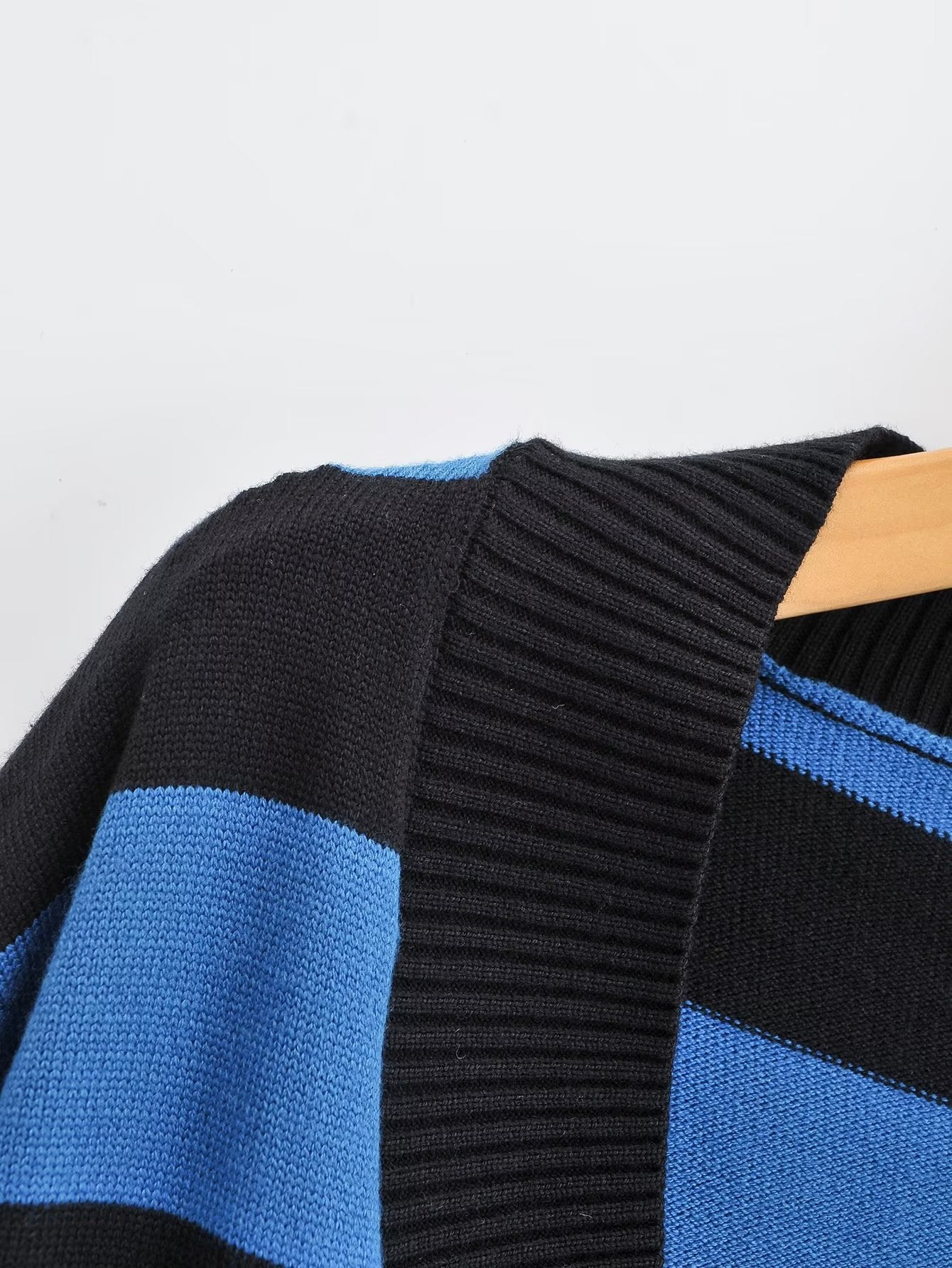 Personalized Striped Gradient Color Single Breasted Cardigan Top Loose Slimmingable All Match Sweater