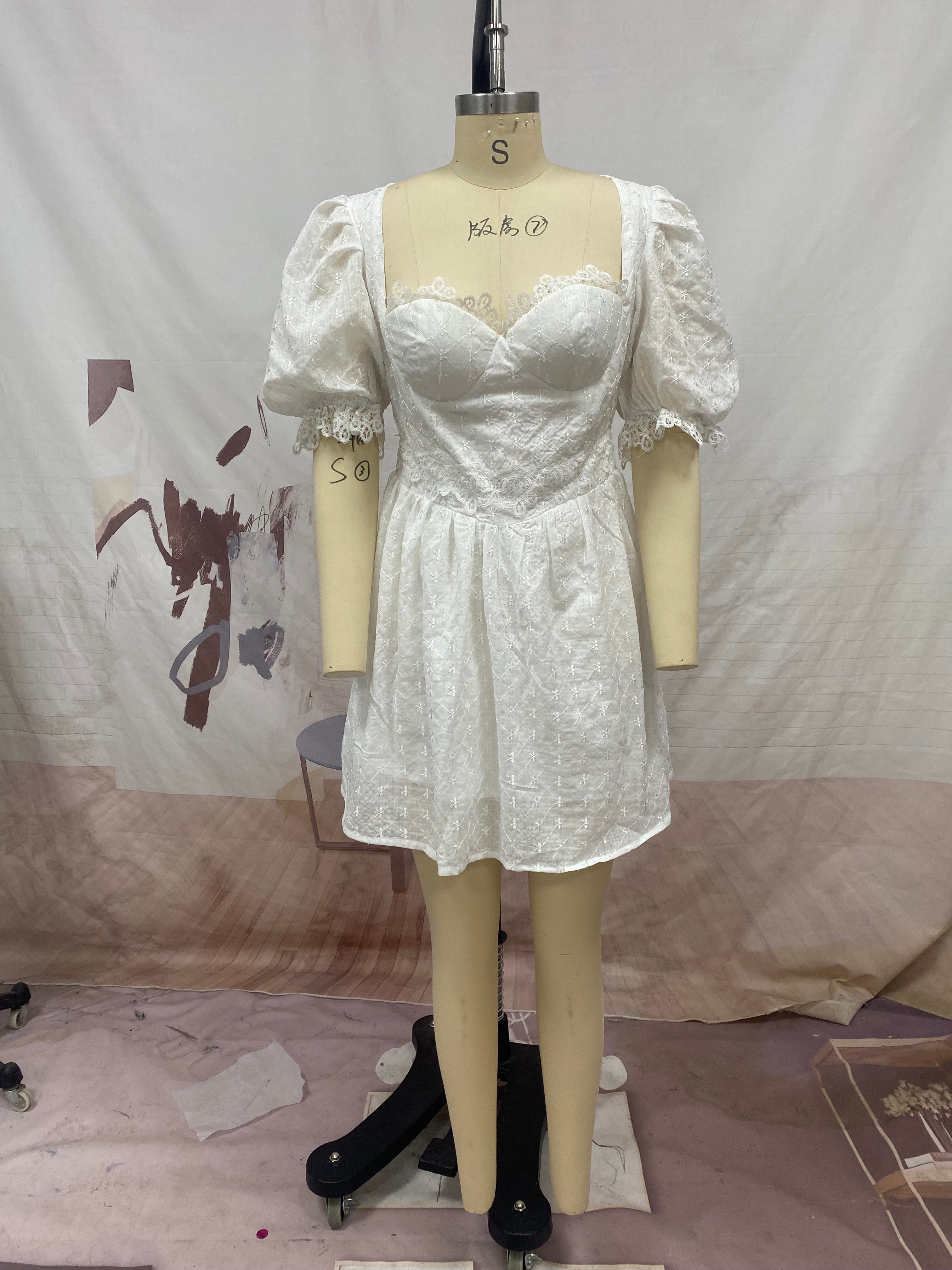 Kurzarmkleid, schmales Prinzessinnenkleid
