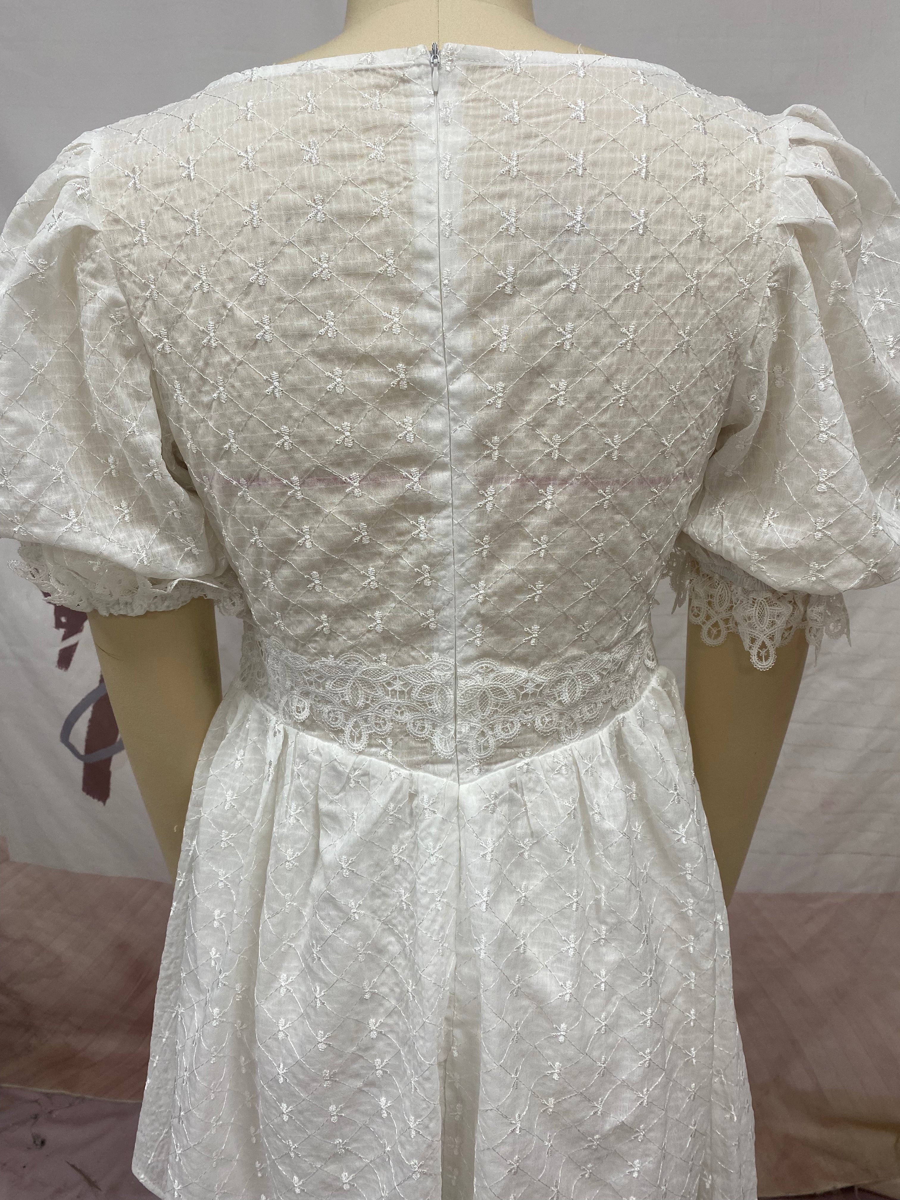 Kurzarmkleid, schmales Prinzessinnenkleid