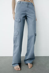 Gerade, lockere Jeanshose mit hoher Taille und weitem Bein