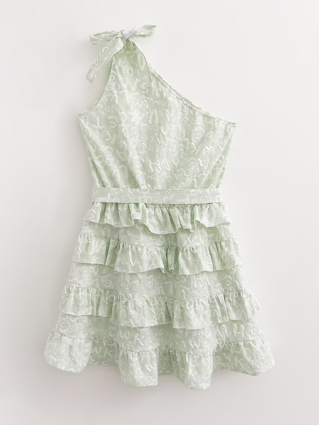 Organza-Kleid mit diagonalen Schultern und kleinen Blumen