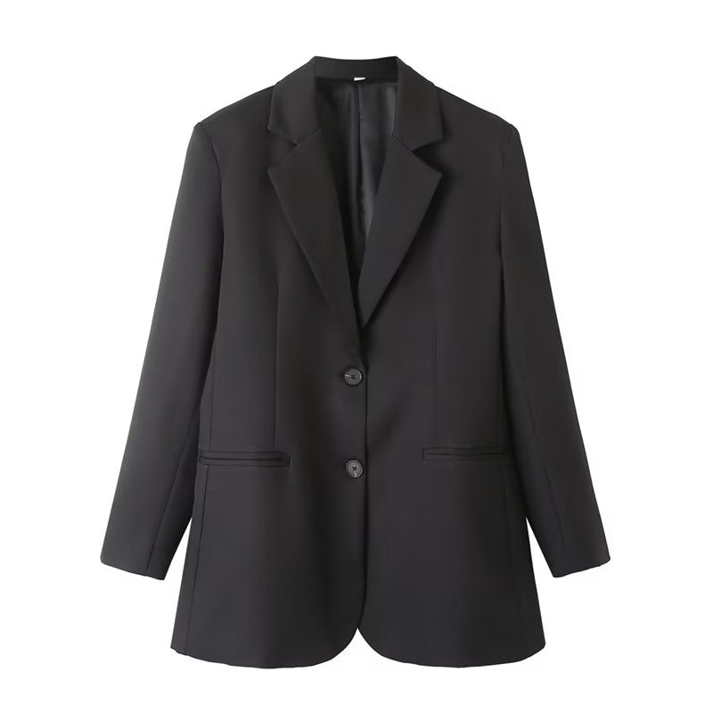 Tragen Sie einen geraden, lässigen Blazer mit geradem Bein und einer Hose