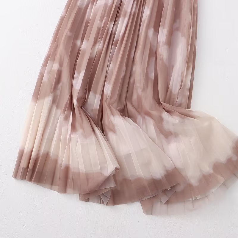 Mittellanges Kleid mit elastischem Taillenrock und Print