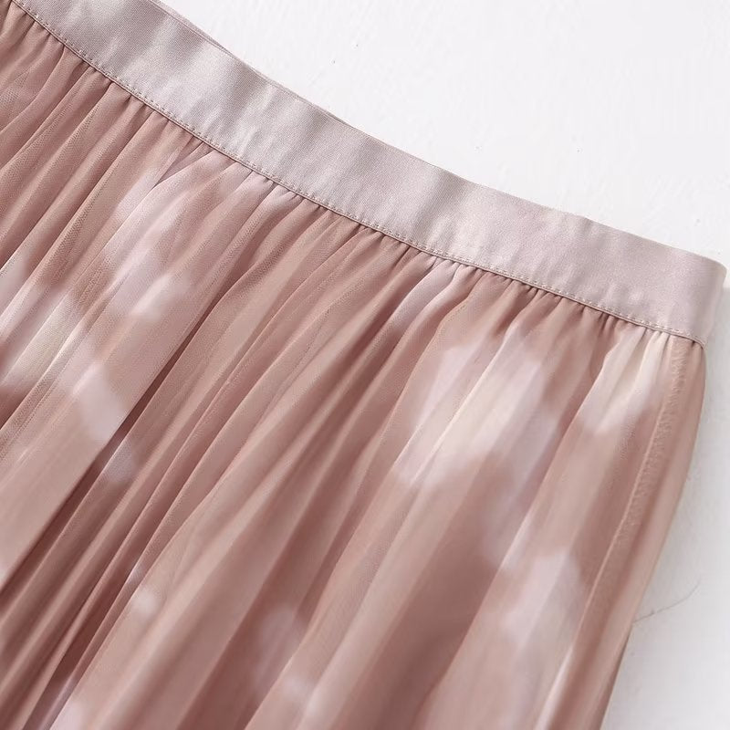 Mittellanges Kleid mit elastischem Taillenrock und Print