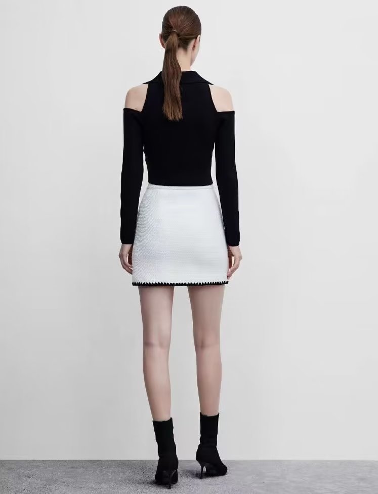 Fall Collared V neck off Shoulder Long Sleeve Single Breasted Skinny Knitted Top
