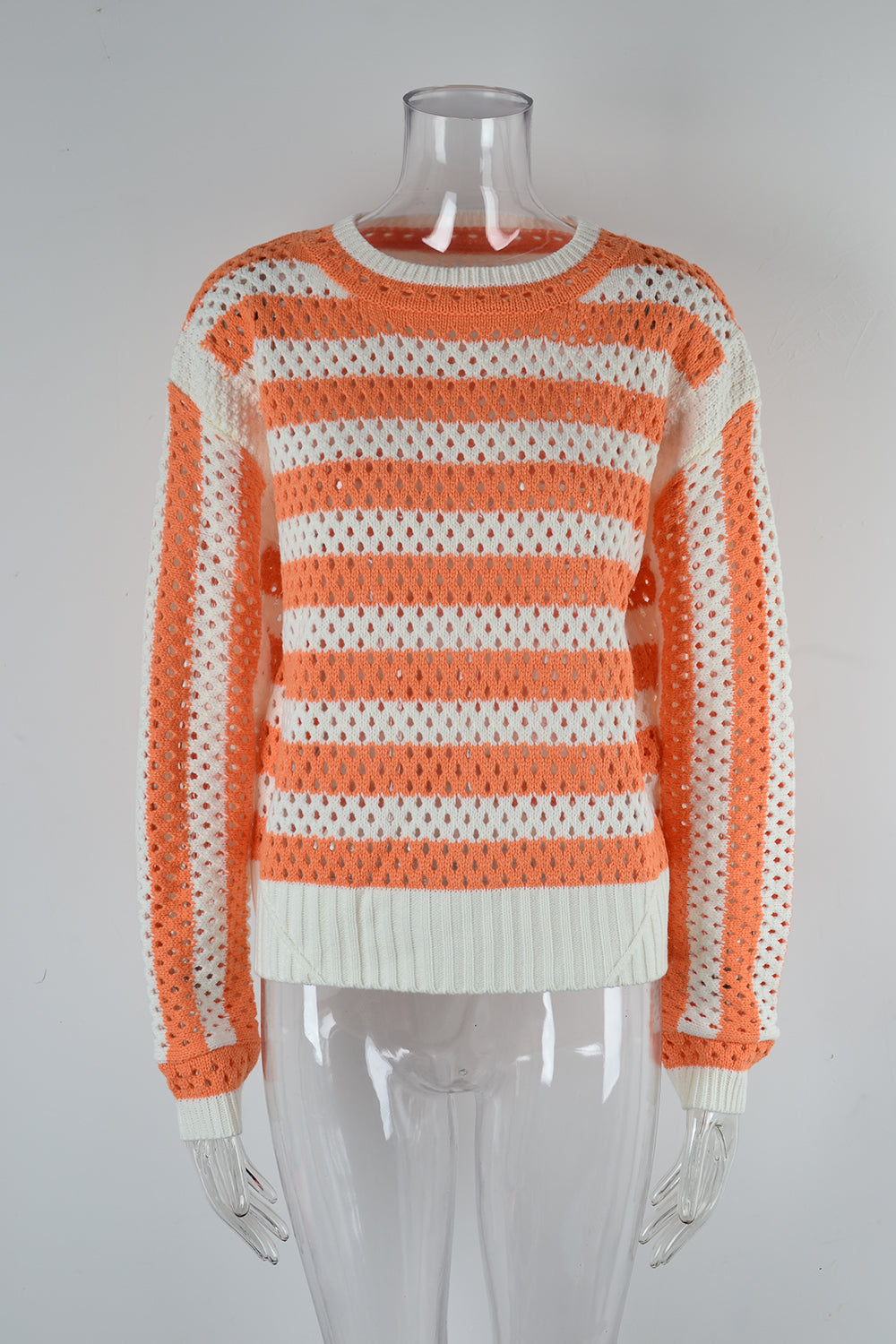 Früher, ausgehöhlter, Ausschnitt, gestreifter Rundhalsausschnitt, lange Ärmel, Strickmode, übergroßer Pullover