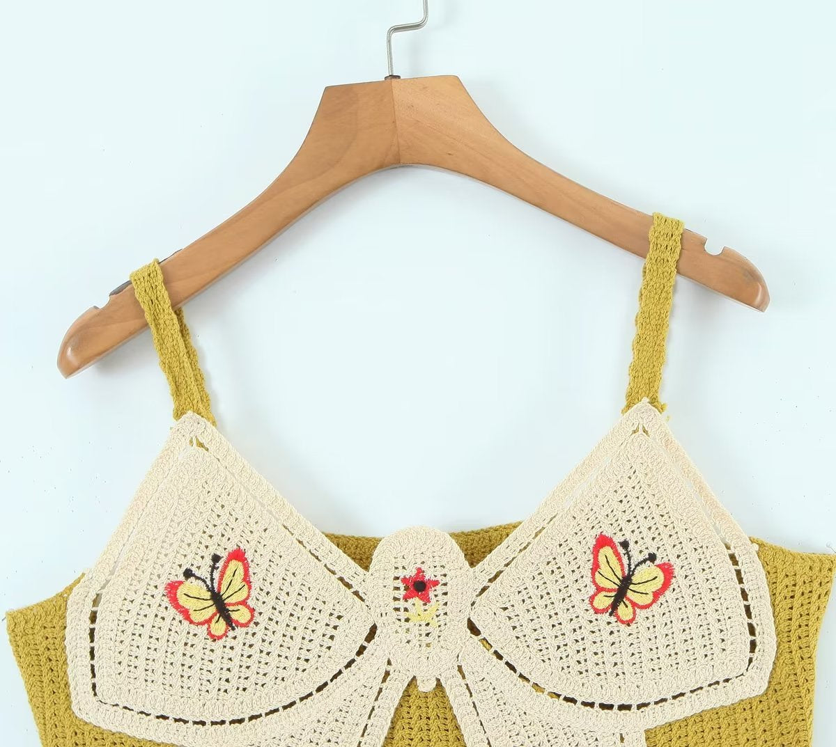 Early Bow Embroidered Slip Top Knitted Vest