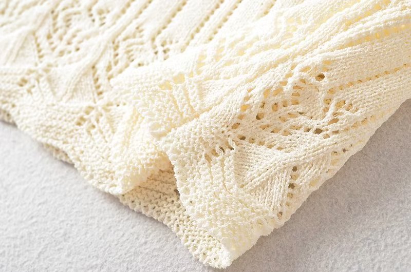 Hollowed out Patchwork Knitting Strap Top