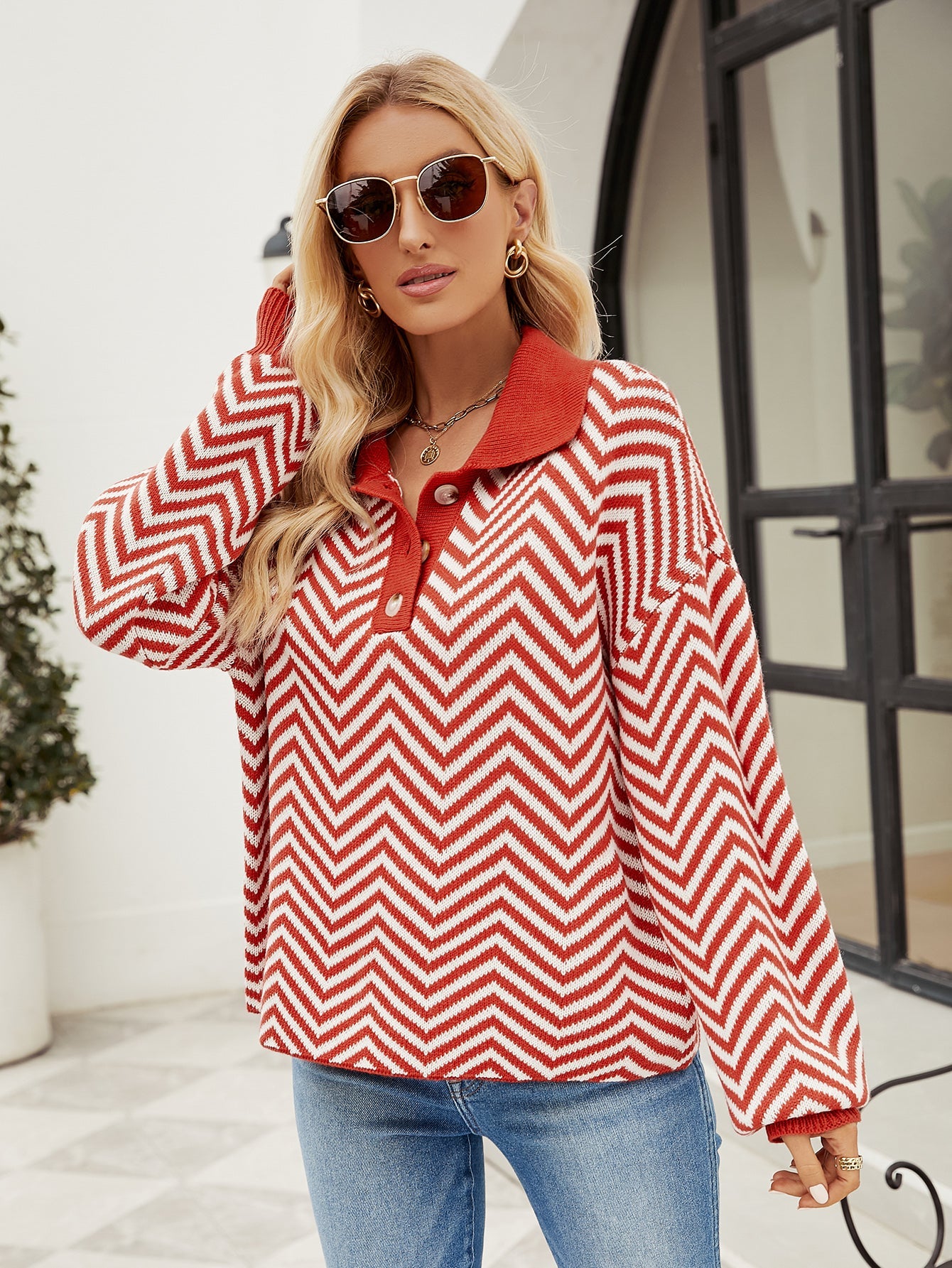 Gestreifter Pullover Langarmpullover mit Farbnähten und Umschlagkragen