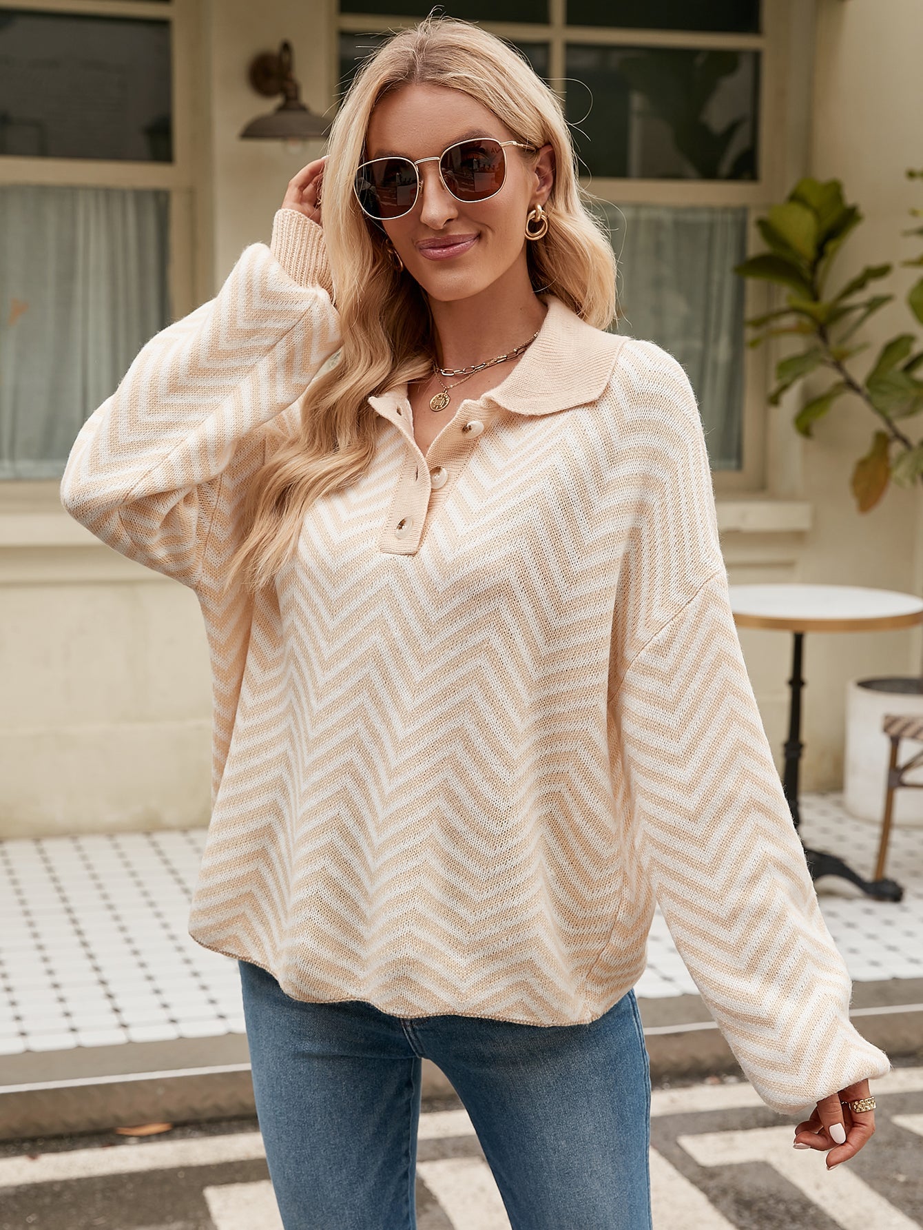 Gestreifter Pullover Langarmpullover mit Farbnähten und Umschlagkragen