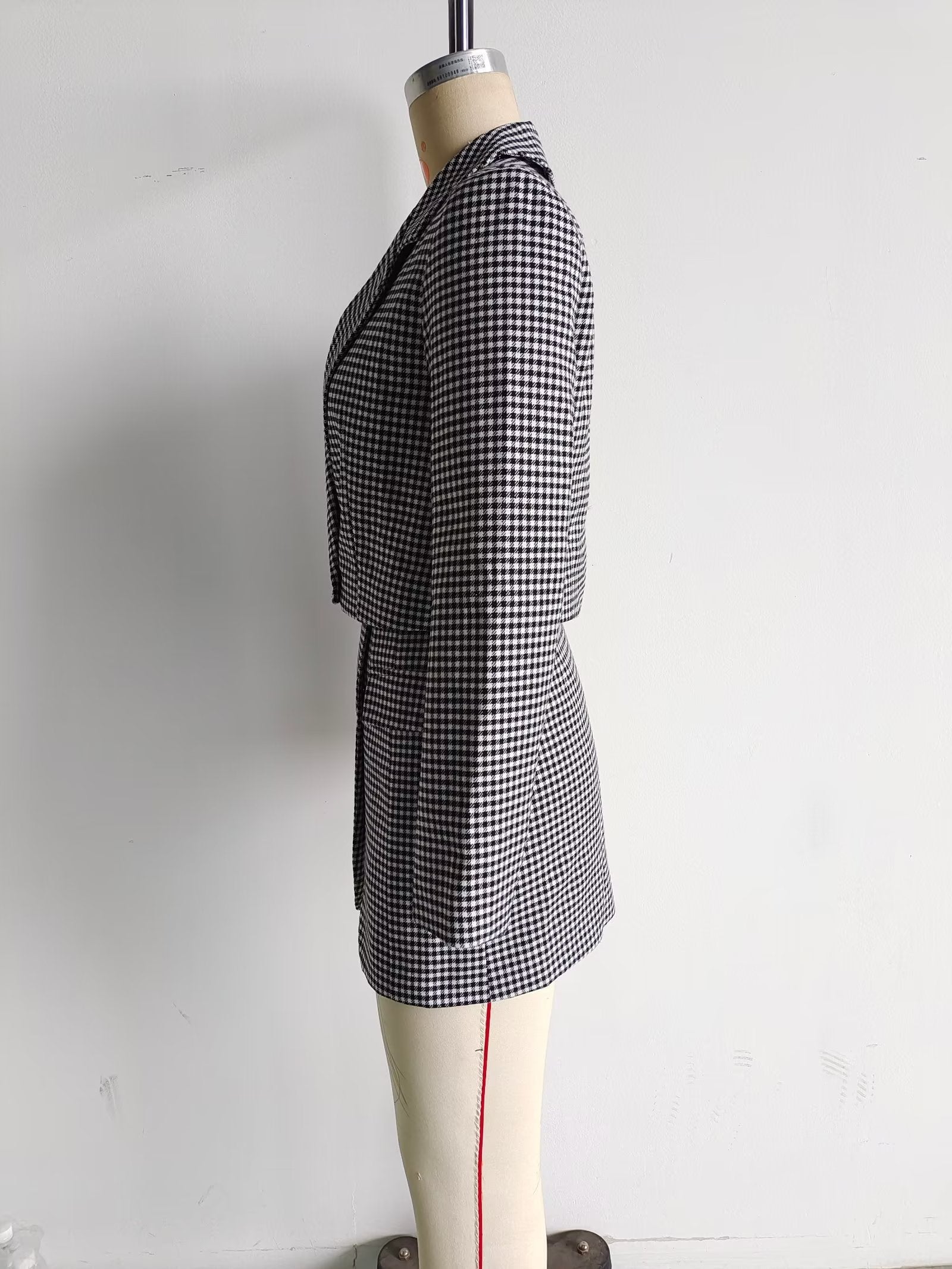 French Casual Small Plaid Short Blazer Suit