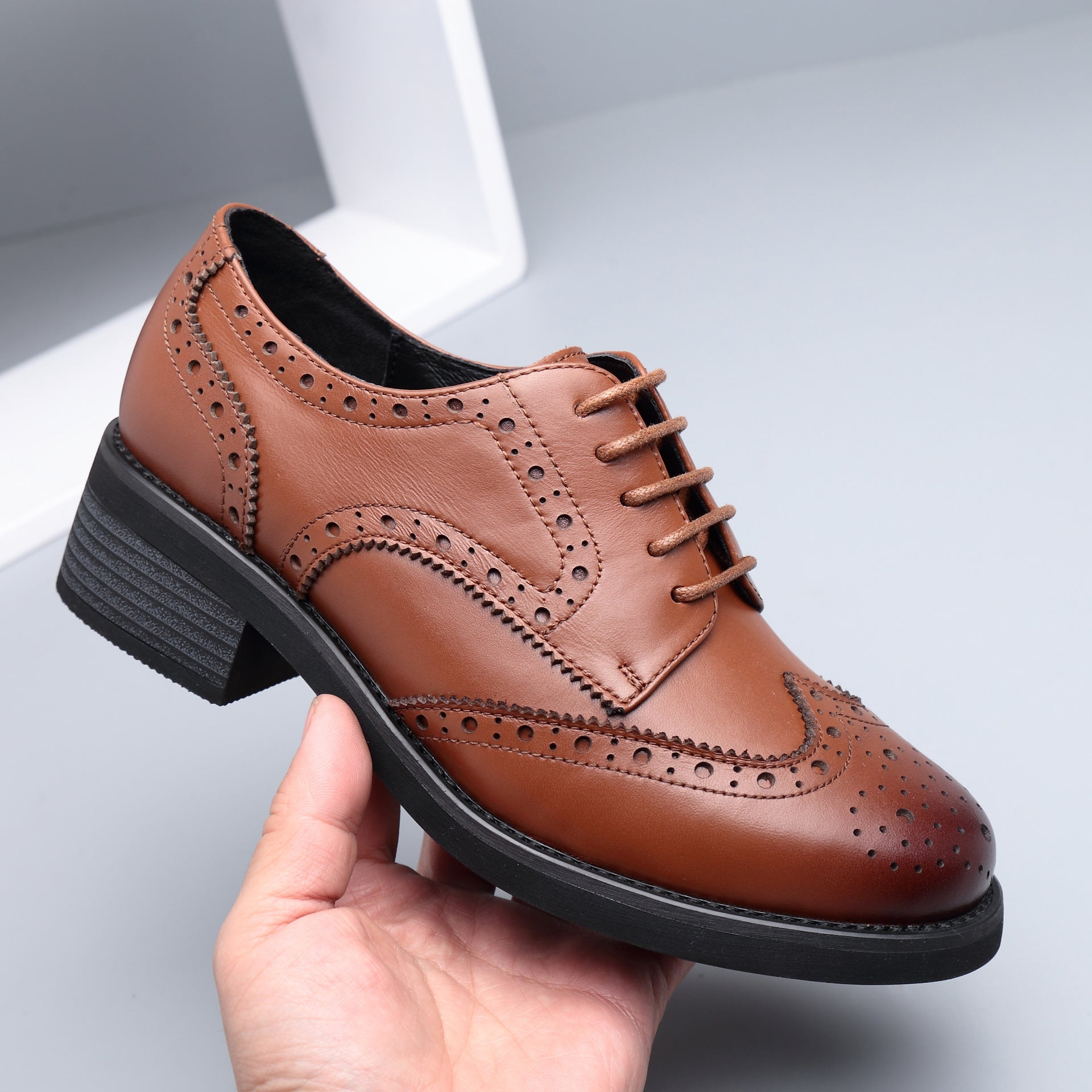 Beautiful Durable Women's Retro Flat Bottom