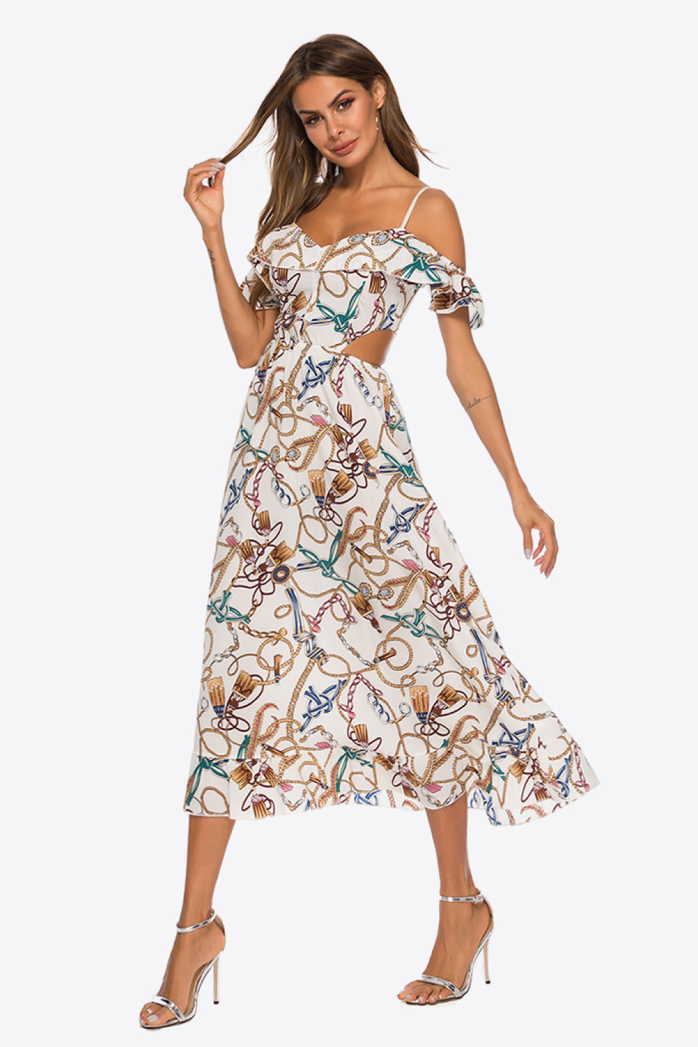Robe imprimée à découpes et épaules dénudées