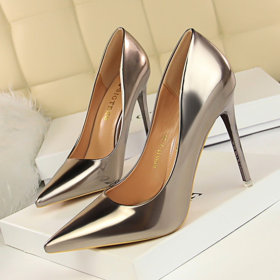 Women's Metal High Low-cut Pointed Toe