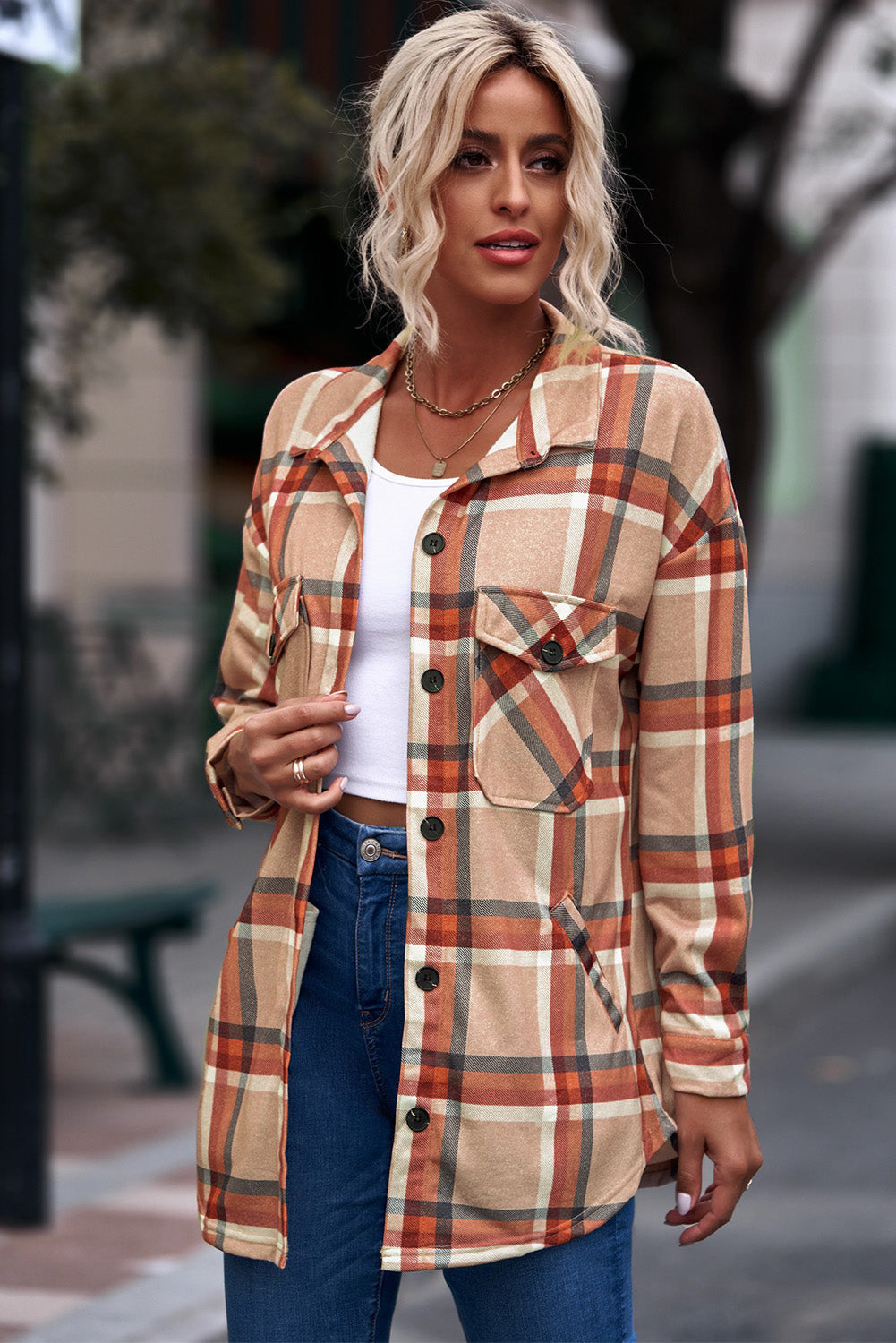 Veste boutonnée à carreaux avec poches poitrine