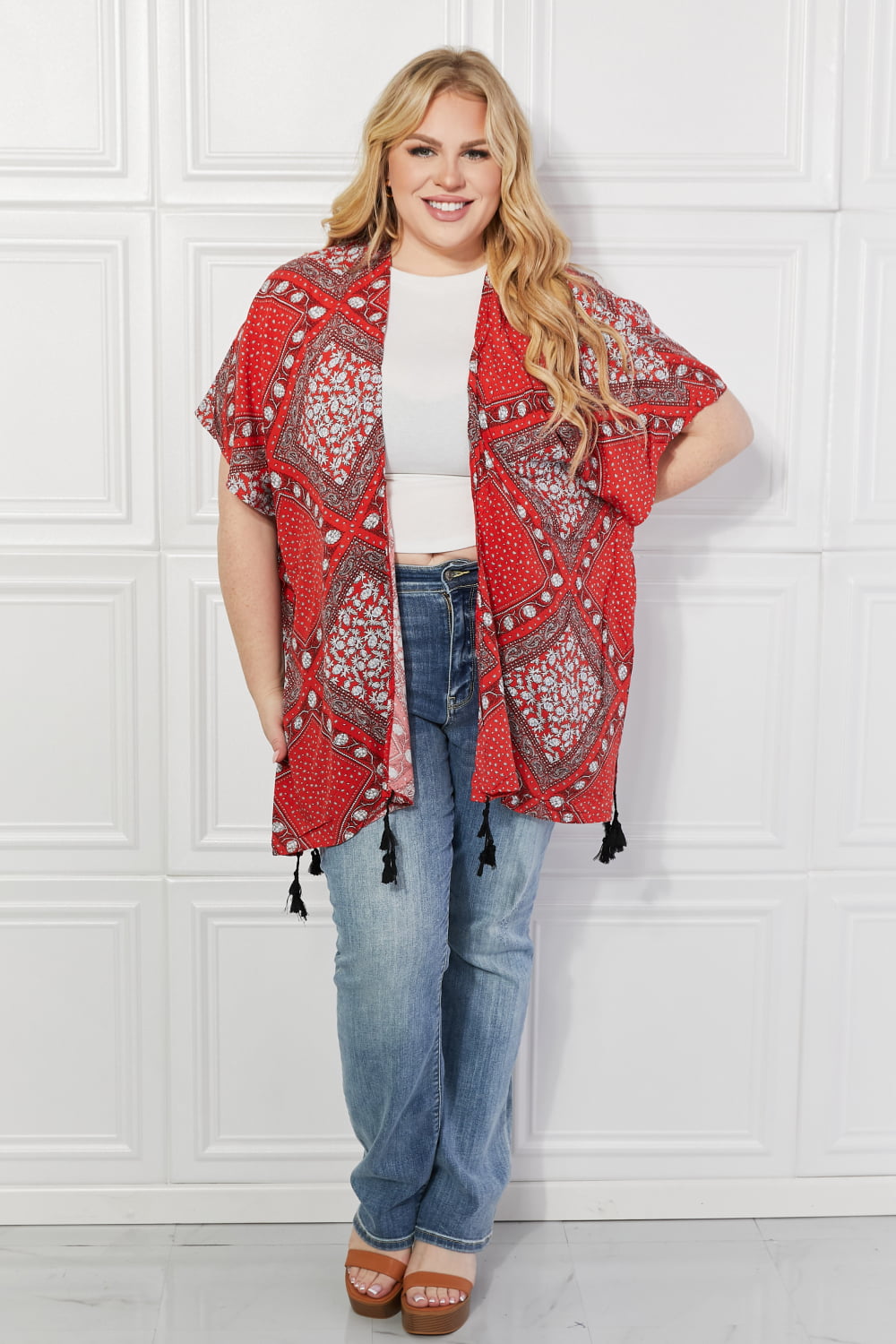 Justin Taylor – Paisley-Kimono in Rot