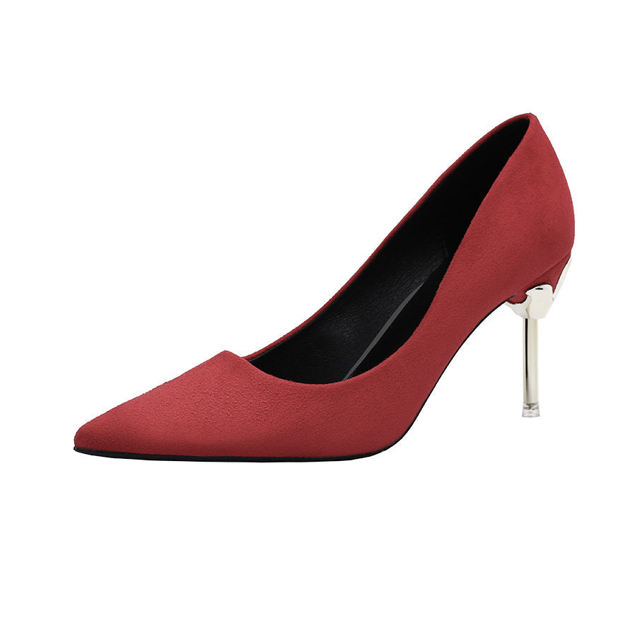 Baskets basses pointues professionnelles de couleur unie