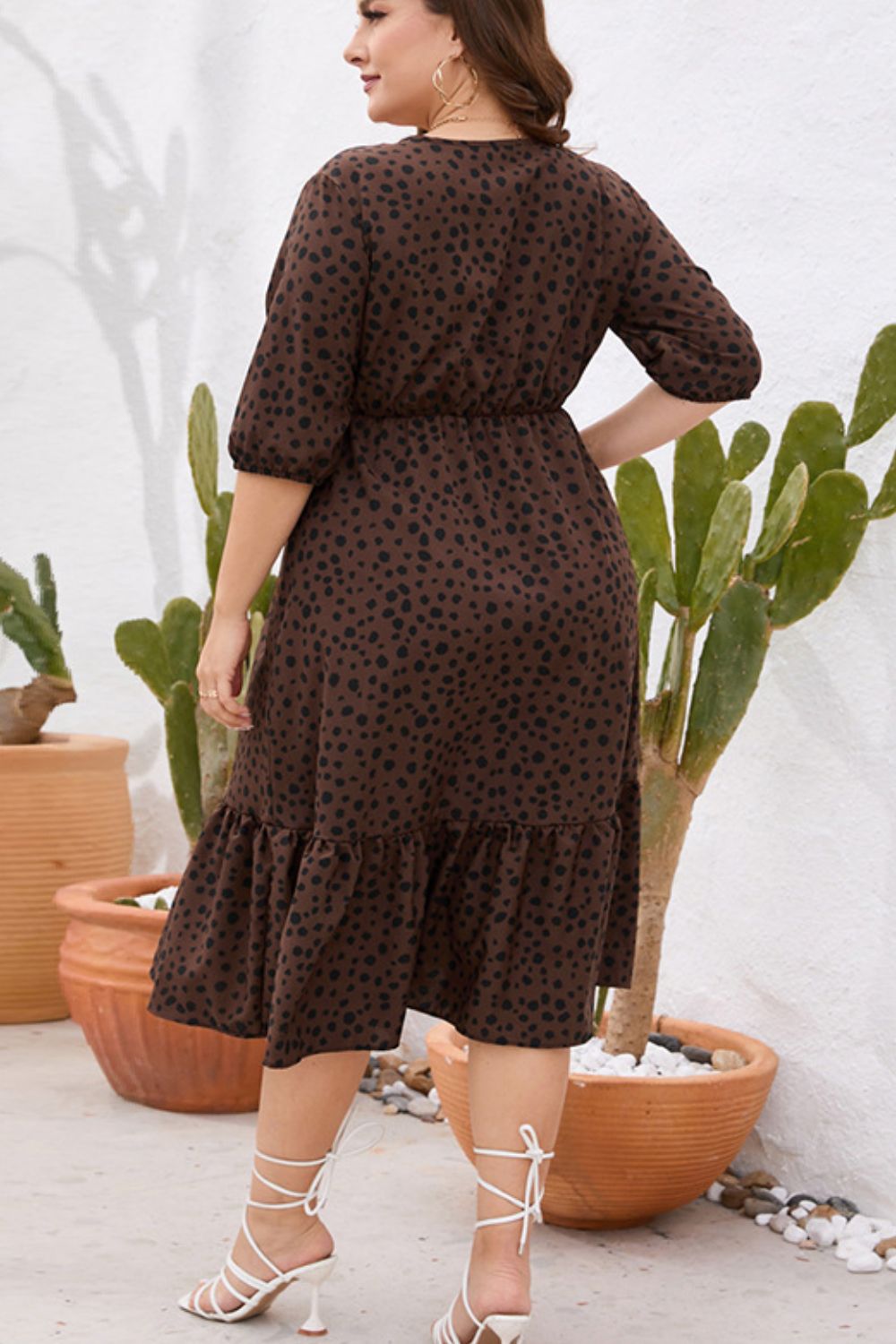 Robe grande taille imprimée à volants et surplis