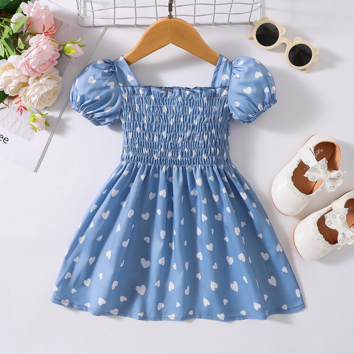 Robe smockée imprimée à col carré