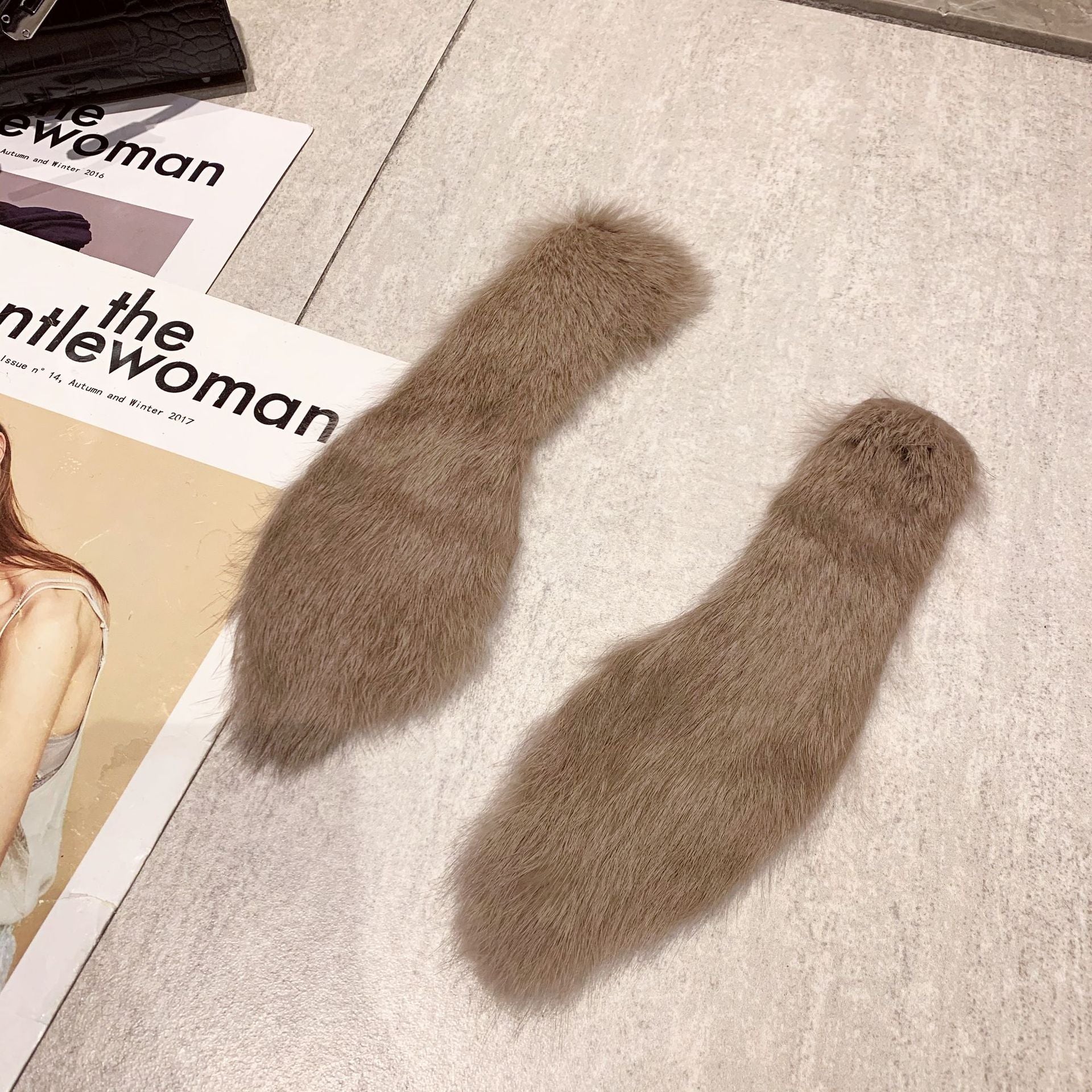 Talons épais et polyvalents pour femmes, à bout peu profond et souple