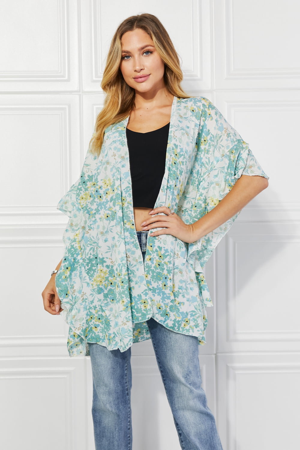 Justin Taylor – Fields of Poppy – Grüner Kimono mit Blumenmuster