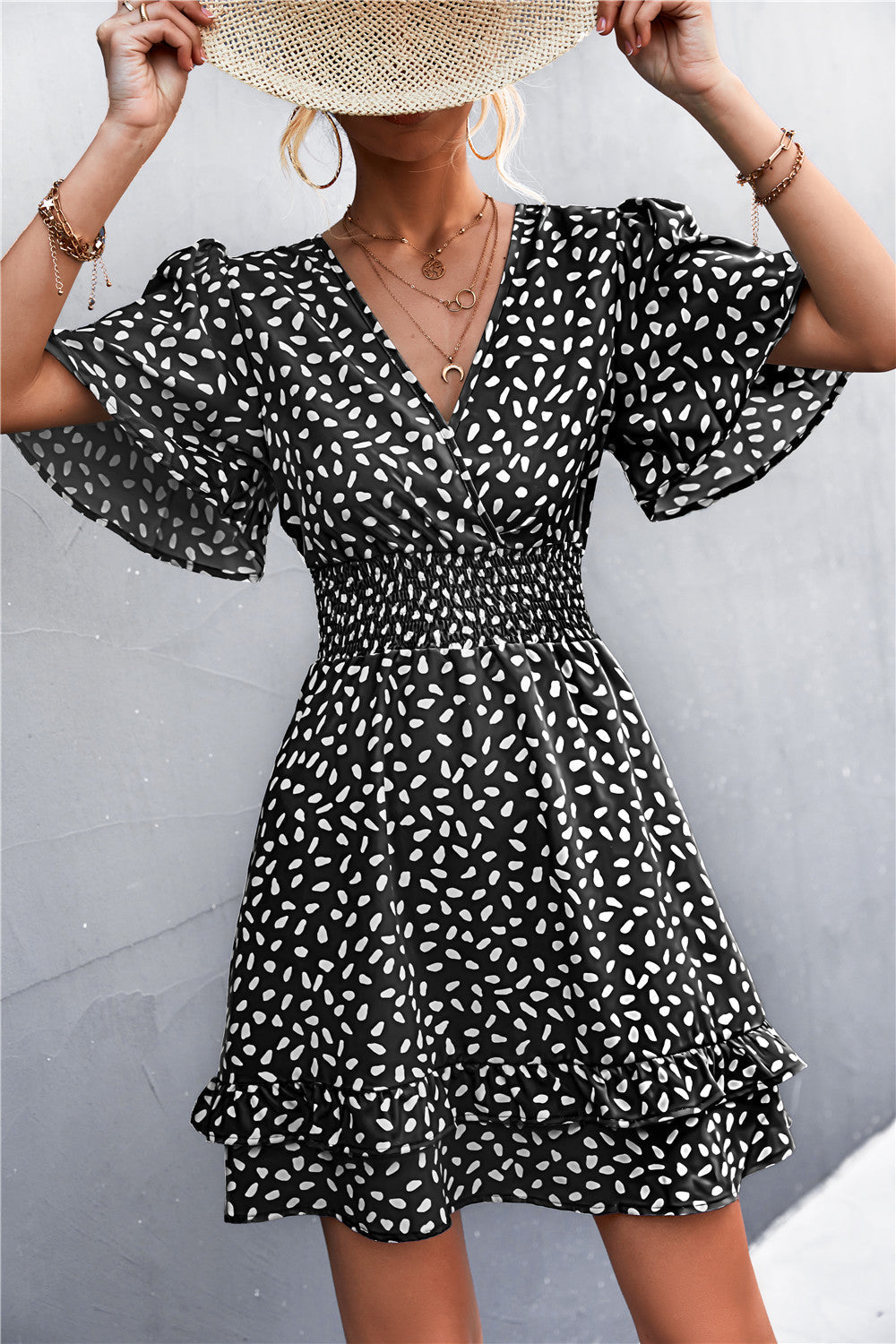 Robe à volants superposés à taille froncée et imprimée