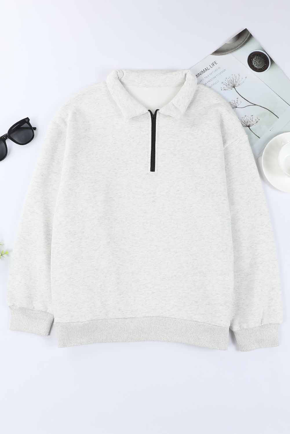 Sweatshirt mit Viertelreißverschluss und überschnittenen Schultern