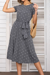 Robe t-shirt ceinturée avec poches
