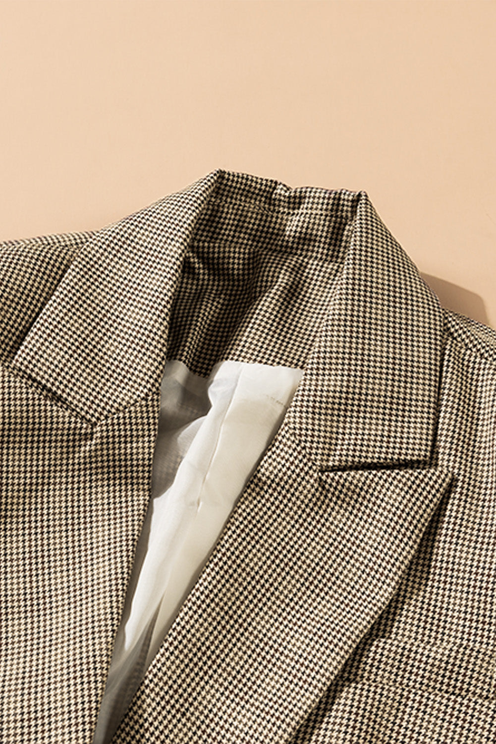 Blazer à carreaux avec col à revers et poignets boutonnés