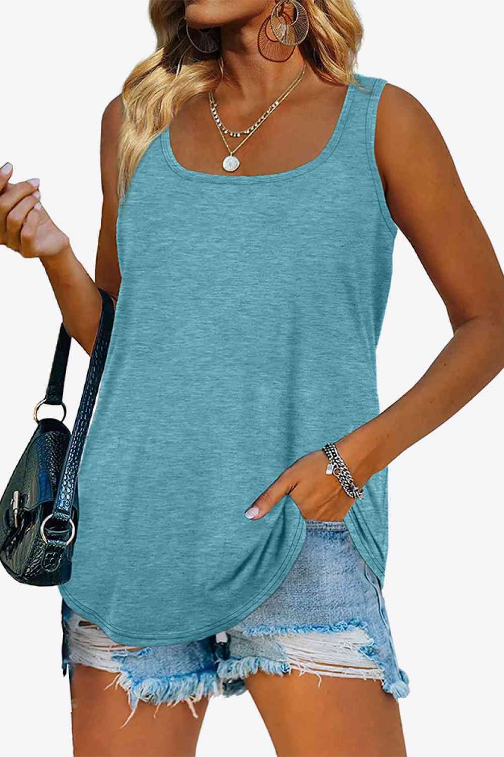Tanktop mit abgerundetem Saum und quadratischem Ausschnitt