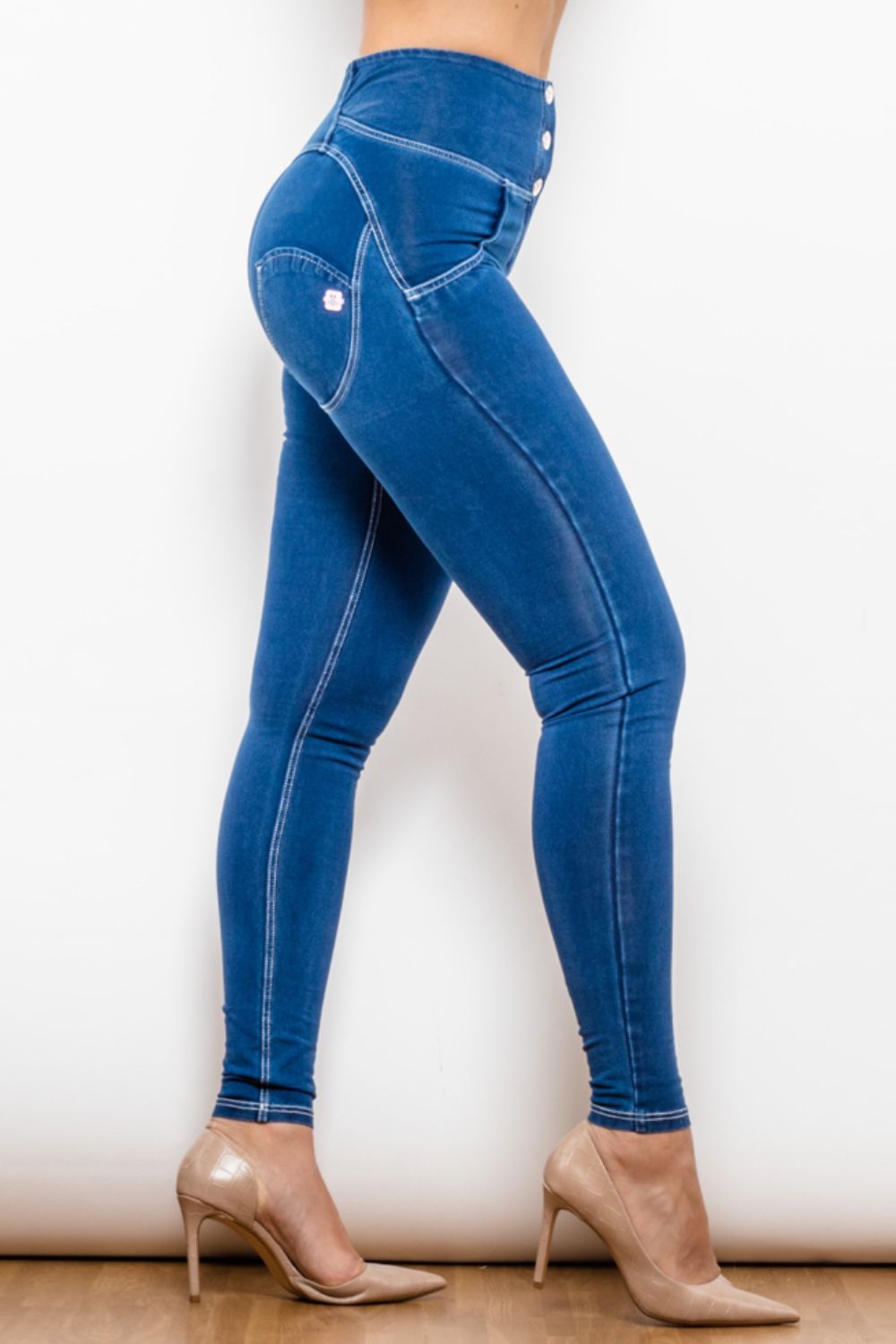 Jean long skinny taille haute boutonné