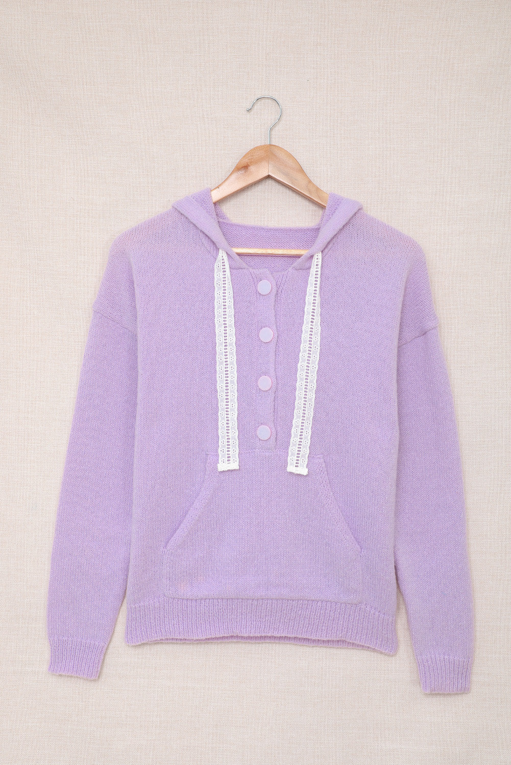 Strickhoodie mit Spitzenbesatz, halbhohem Knopf und Kordelzug