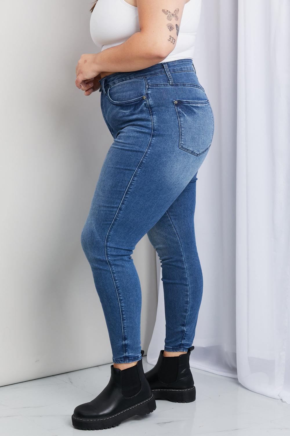 Jean skinny Judy Blue taille haute en denim rafraîchissant