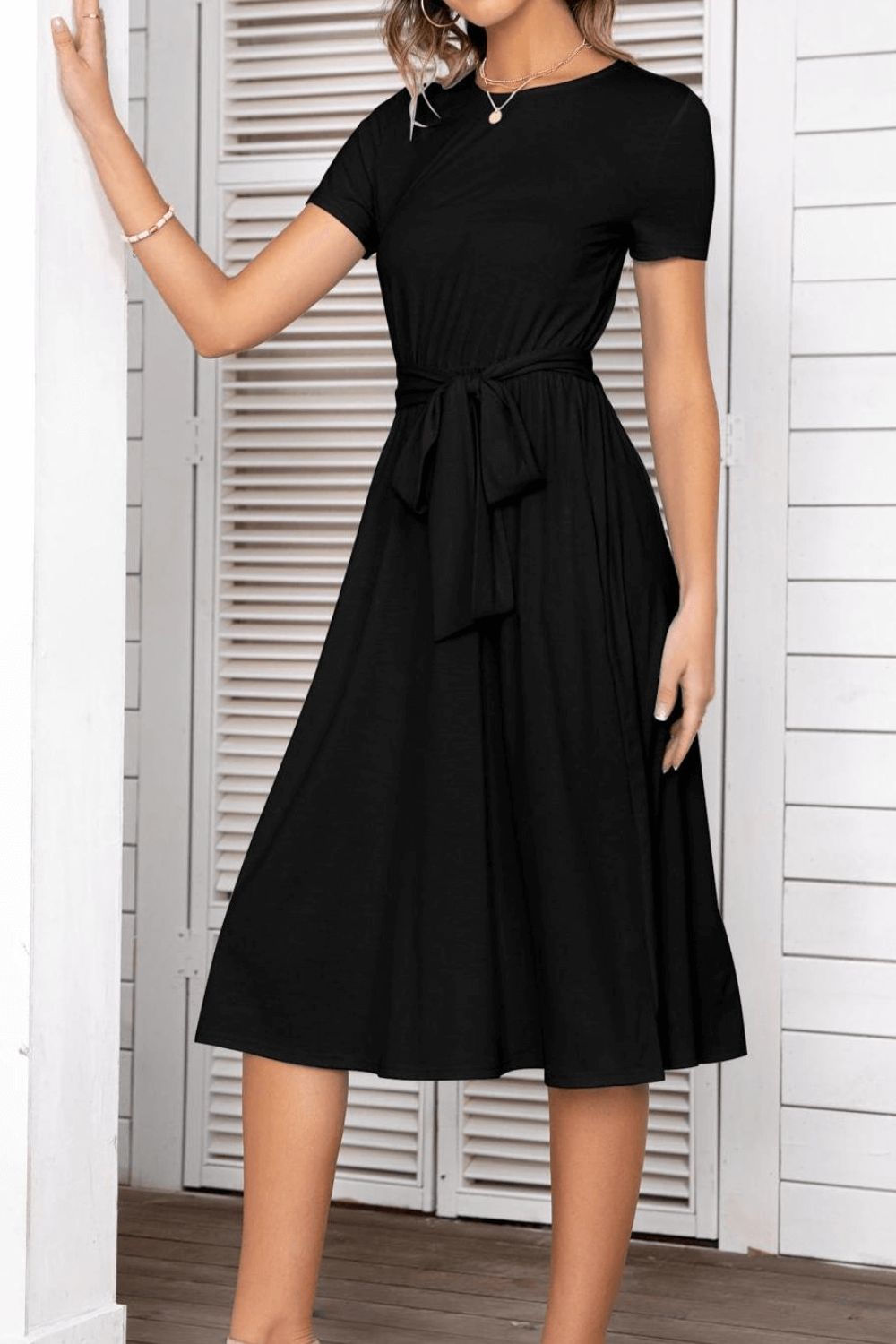 Robe t-shirt ceinturée avec poches