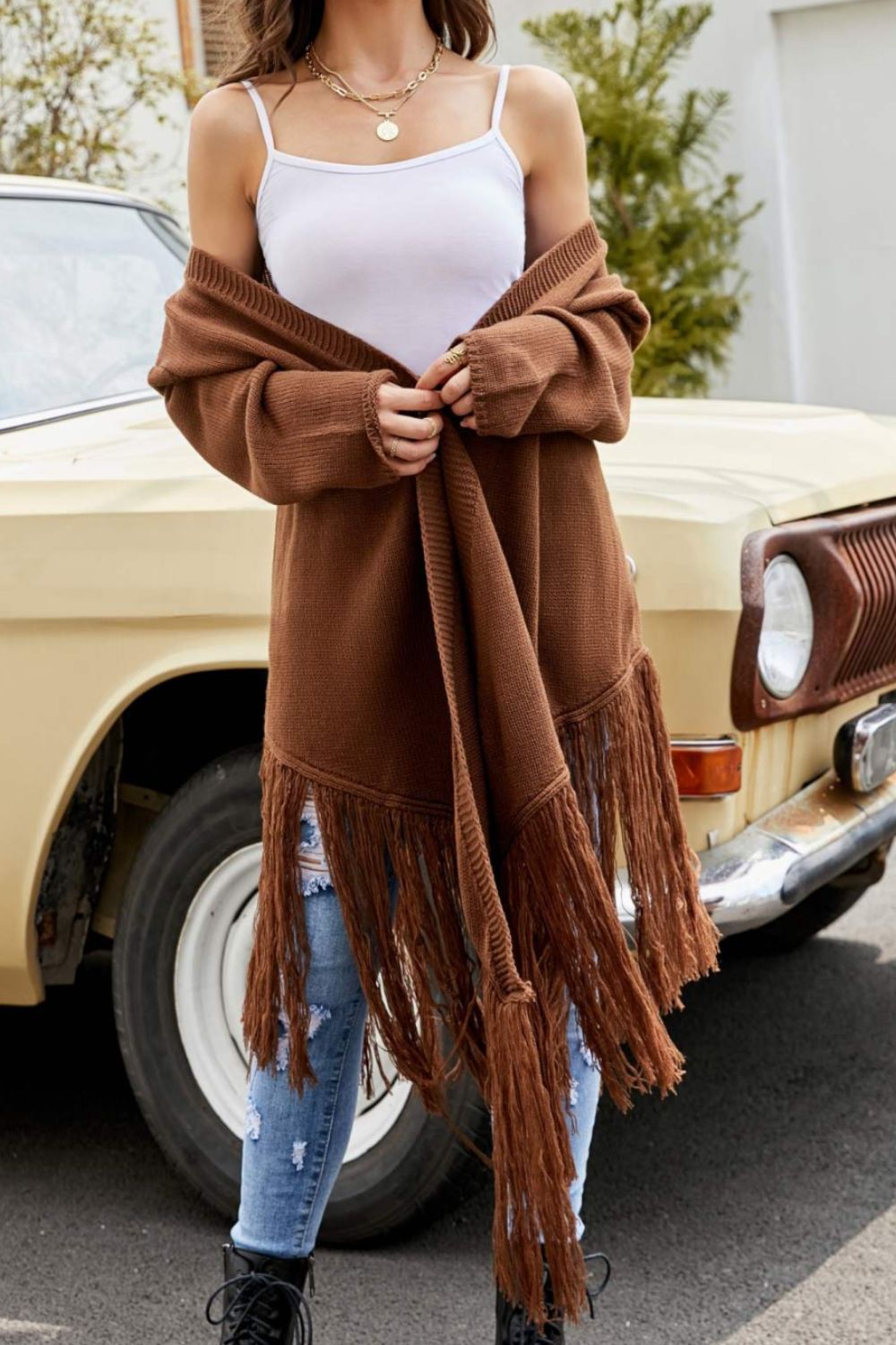 Cardigan mit Fransensaum und offener Vorderseite und geripptem Besatz