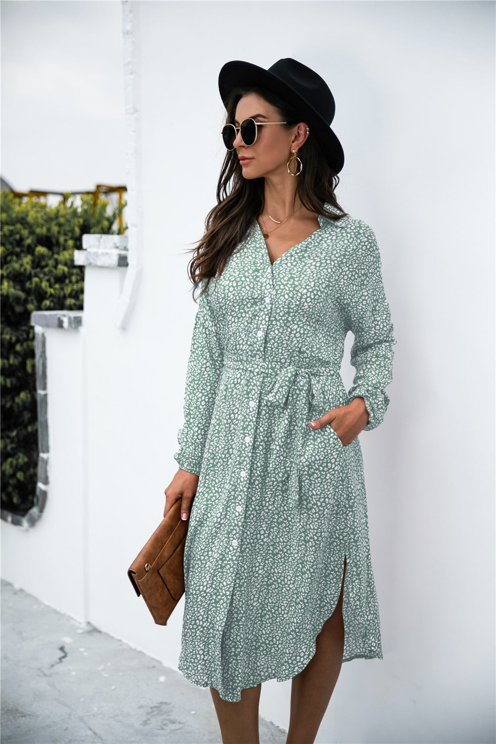 Robe boutonnée à imprimé léopard et ceinture