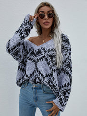Grobstrickpullover mit geometrischem Print