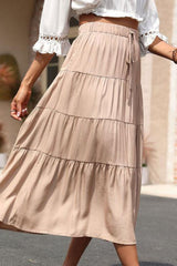 Gestufter Midirock mit elastischer Taille