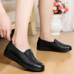 Charming Women's Soft Soled Flats Cowhide