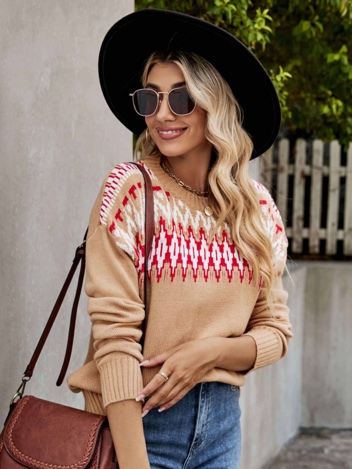 Geometric Ribbed Trim Round Neck Sweater