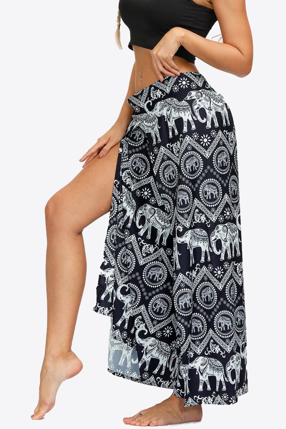 Pantalon long à jambes larges fendues