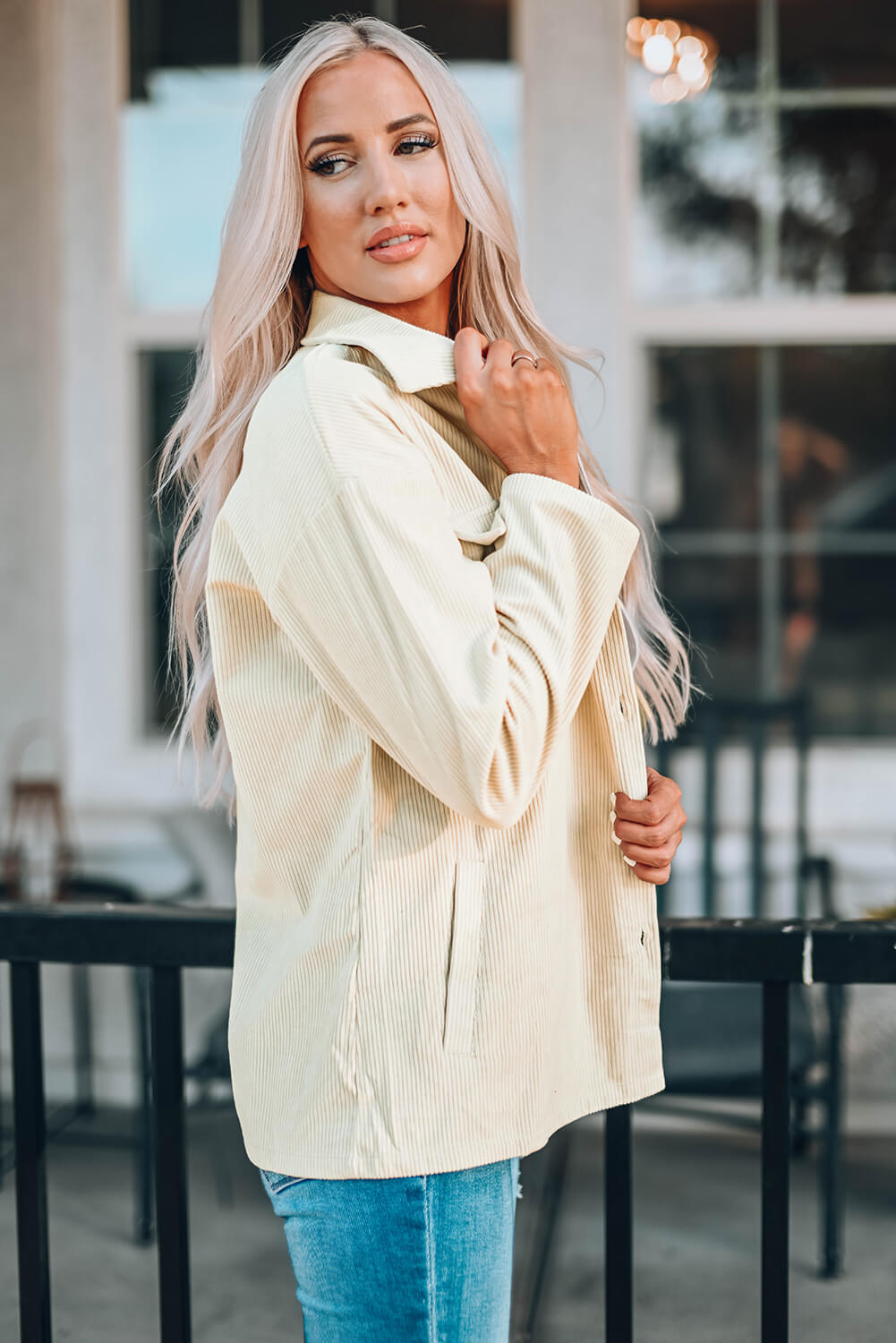Chemise texturée côtelée à boutons et poches