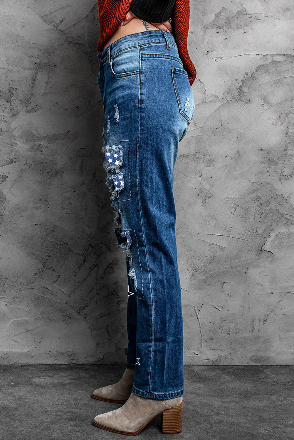 Jean boyfriend vieilli avec patch imprimé
