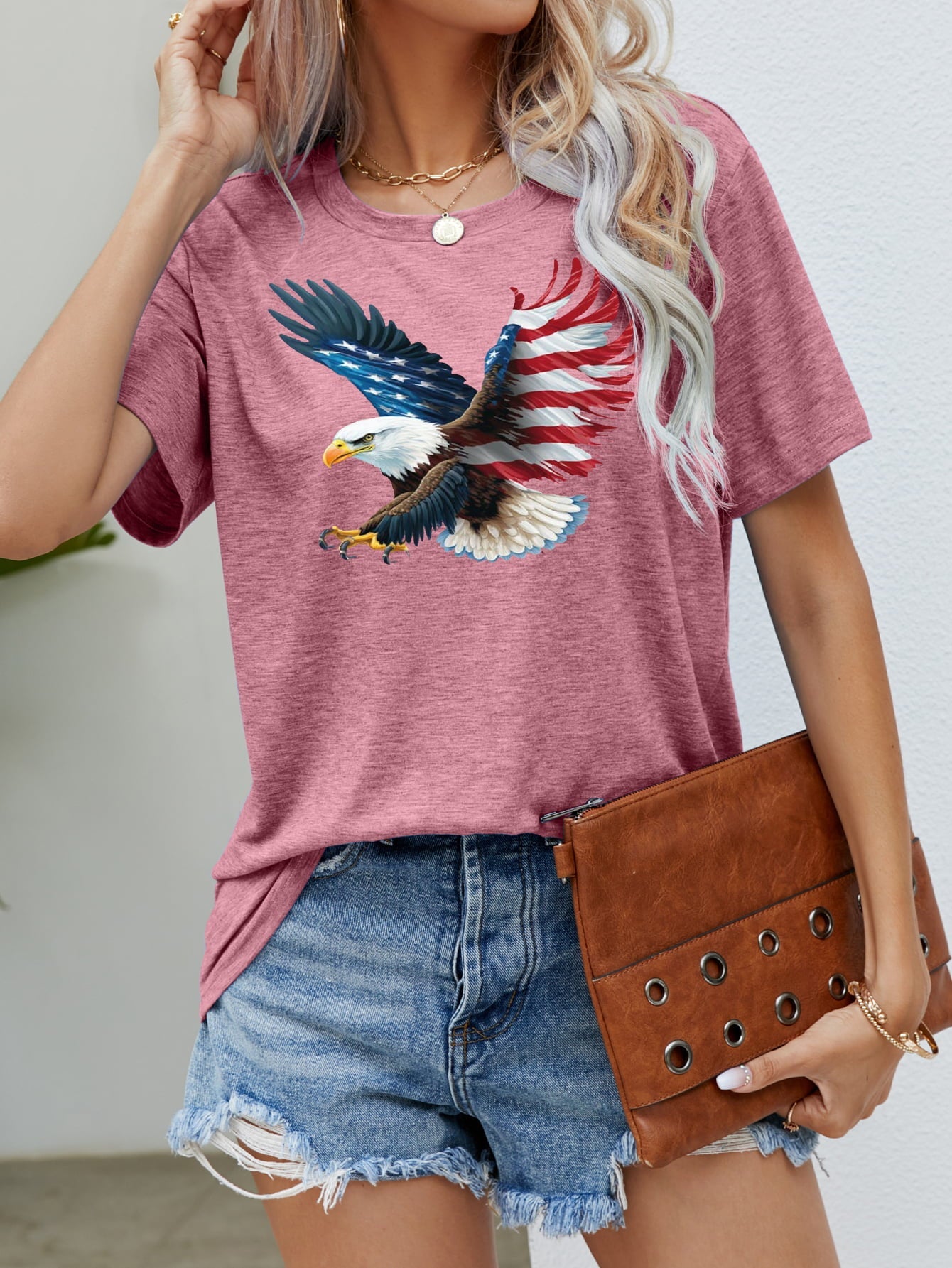 T-shirt graphique avec aigle et drapeau américain