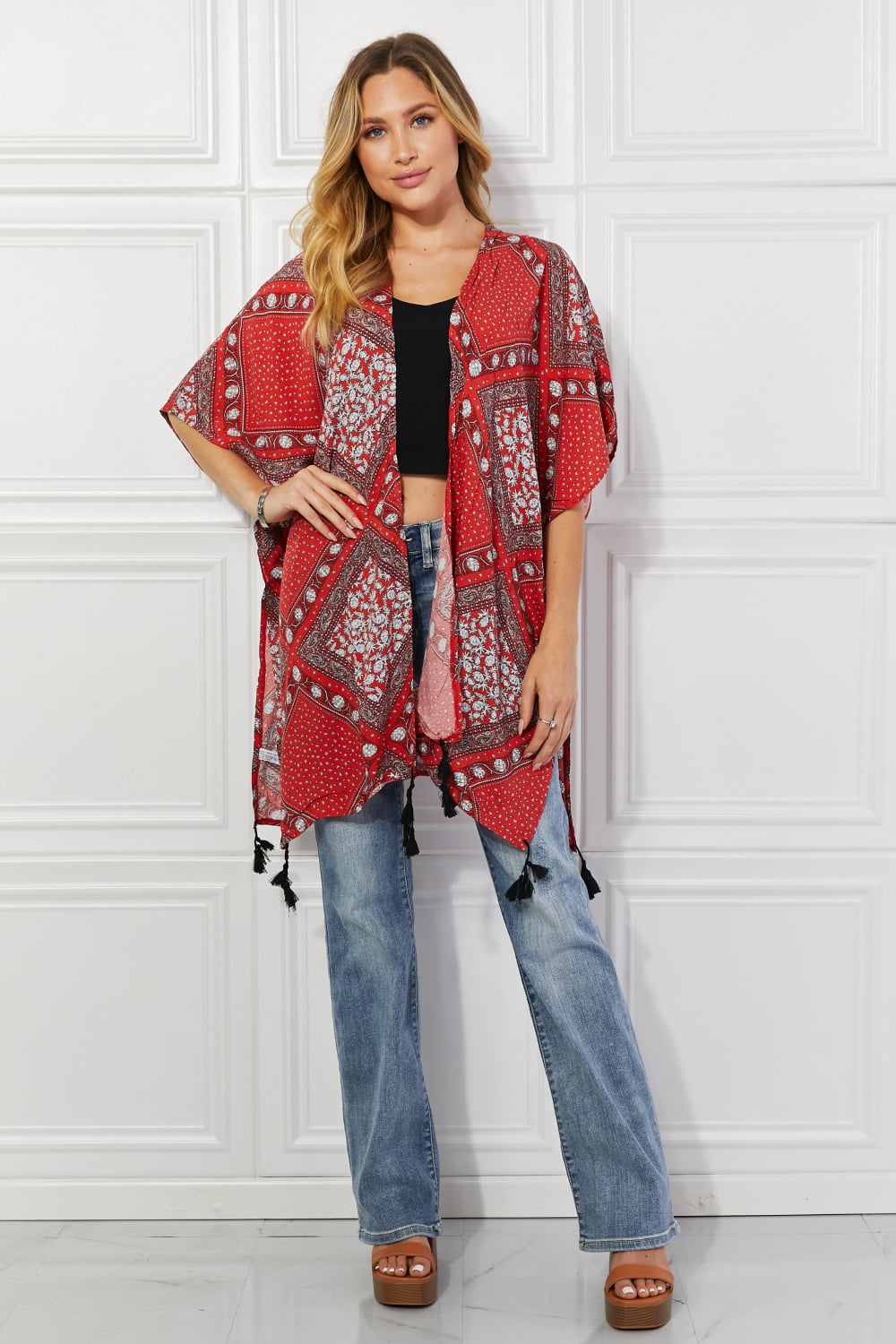 Justin Taylor – Paisley-Kimono in Rot