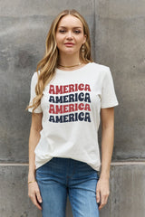 T-shirt graphique en coton Simply Love AMERICA