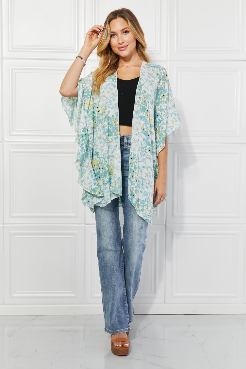 Justin Taylor – Fields of Poppy – Grüner Kimono mit Blumenmuster