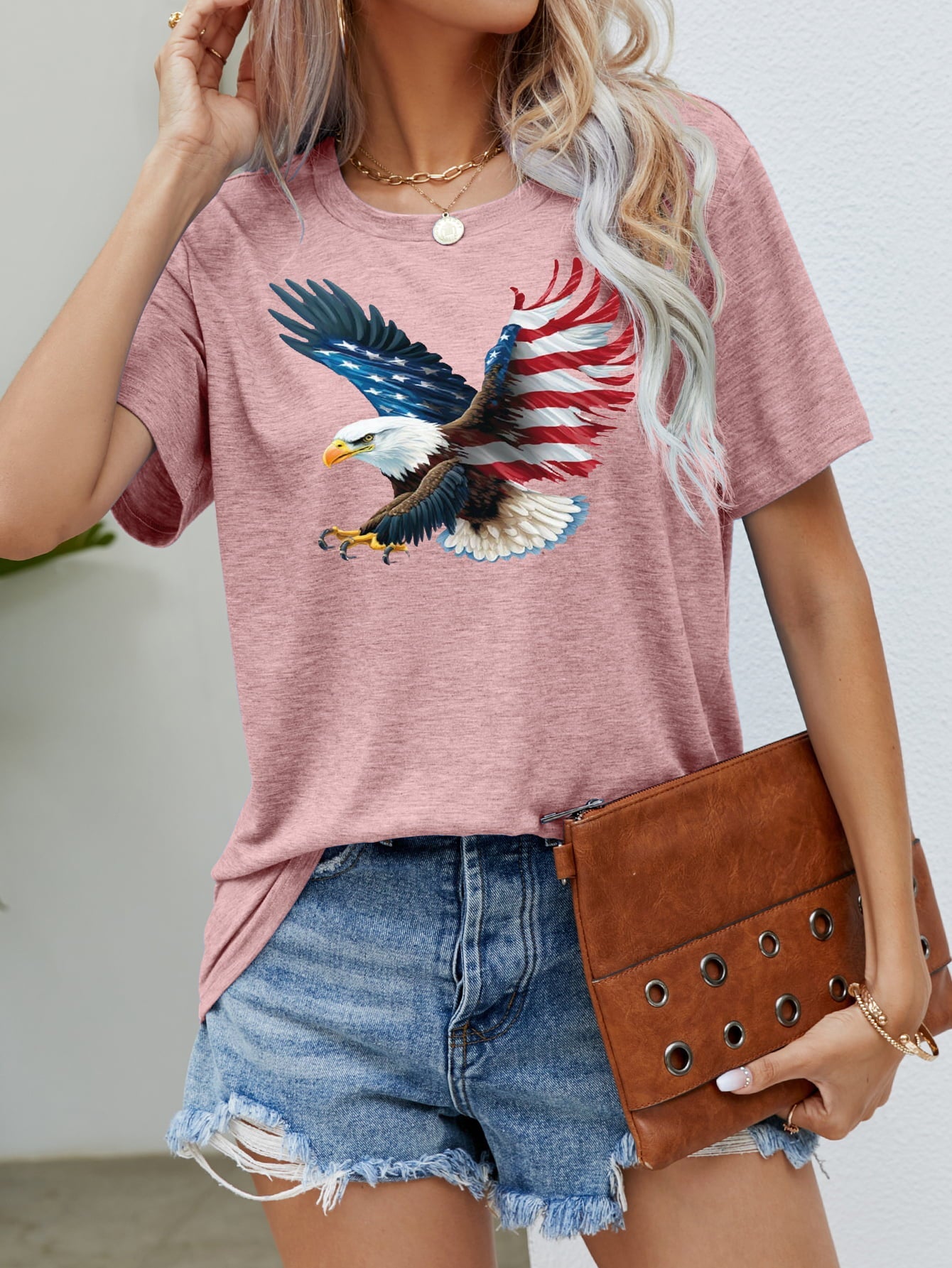 T-shirt graphique avec aigle et drapeau américain