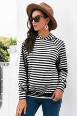 Hoodie mit horizontalen Streifen und Raglanärmeln